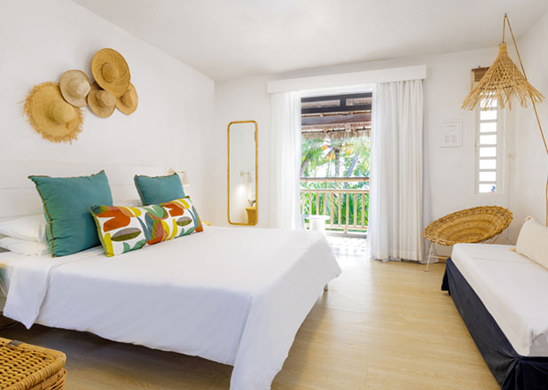 Coin-de-Mire-Attitude-Superior-Room-01-618x440