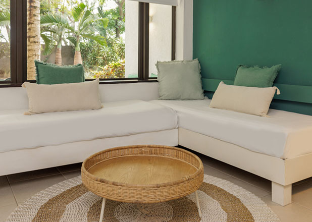 Coin-de-Mire-Attitude-Deluxe Family-Room-618x440